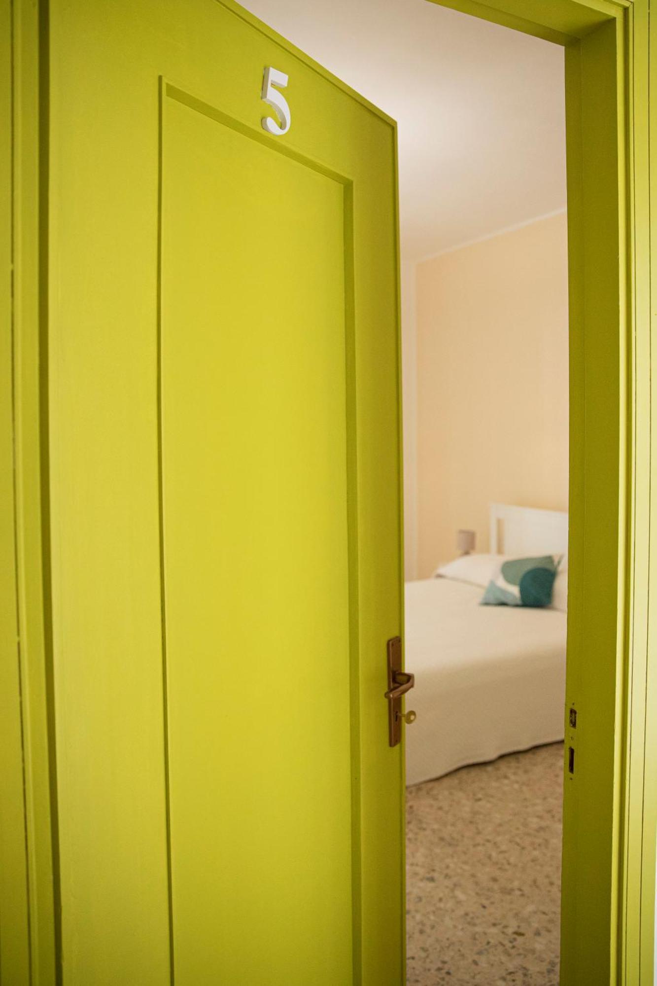 Green Rooms Bari Luaran gambar